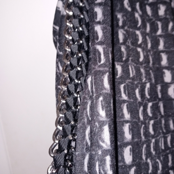 Guess Women's Double metallic
Gothic biker “CHAINLINK" tunic tank black Gray XXS - Picture 2 of 13